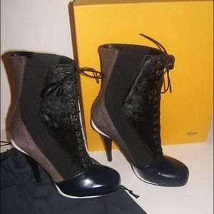 New $1,430 FENDI 6 7 8 Victorian Lace Up Boots