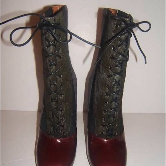 New $1,430 FENDI 7 8 Steam Punk booties red gray - Picture 4 of 4