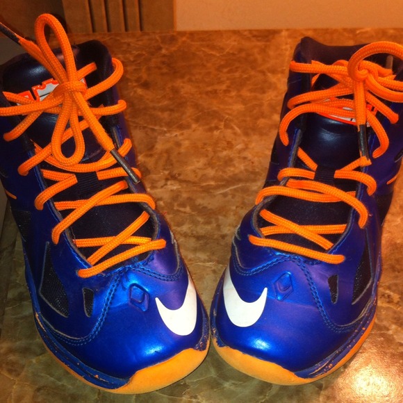 Lebron sneakers