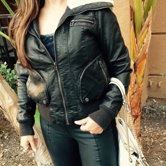 Sold Leather Collection Jacket - Picture 2 of 3