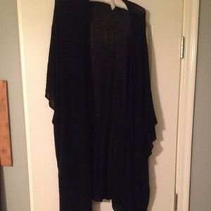 black mid-sleeved brandy melville cardigan