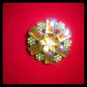 Champagne color stone broach