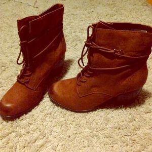 New ✨Suede brown heel boots