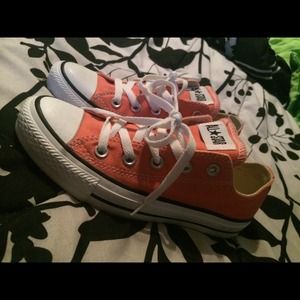 ❤️Salmon Pink Converse❤️