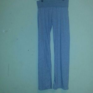 Gray Nike yoga pants