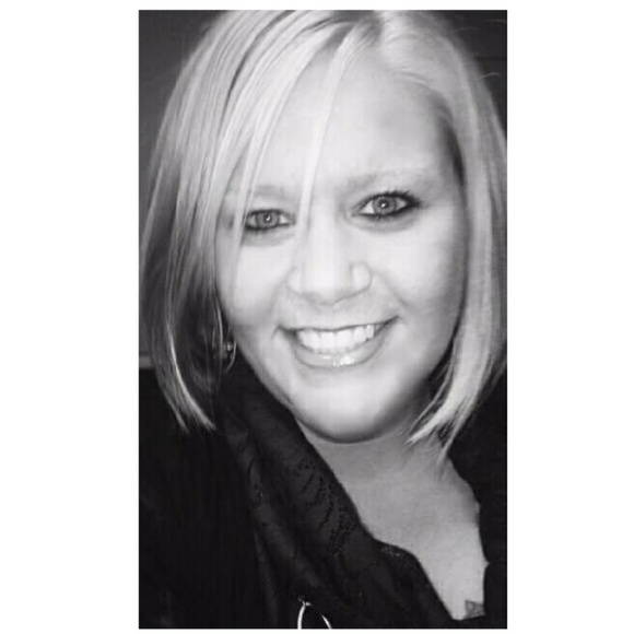 Stephanie ~ YOUR SELLER/BUYER !! - Picture 5 of 11