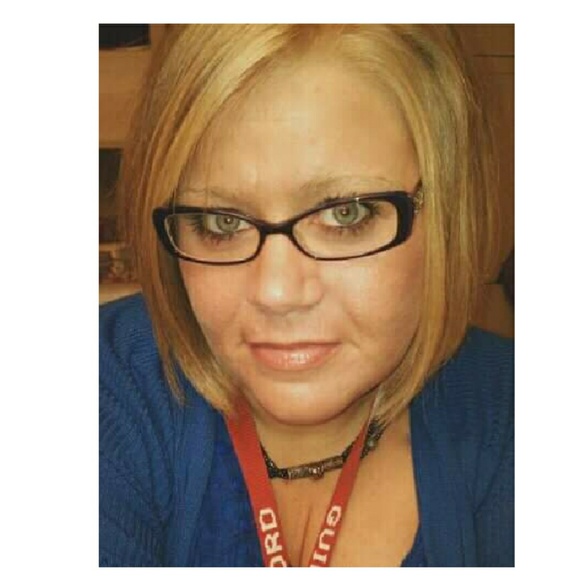 Stephanie ~ YOUR SELLER/BUYER !! - Picture 6 of 11