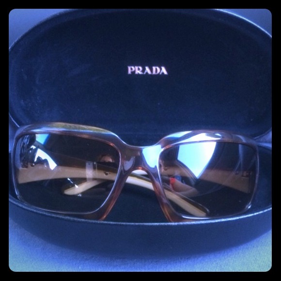 💓👓 Prada sunnies👓💓