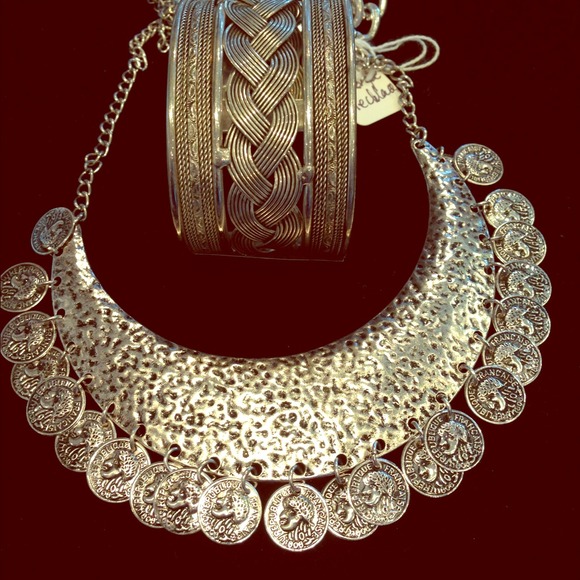Coin embellished necklace .Two color silver /gold - Picture 1 of 1