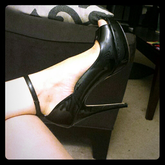 Madden girl peep toe platforms