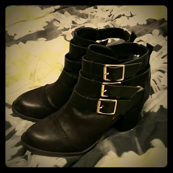 Apryl Buckle Boot