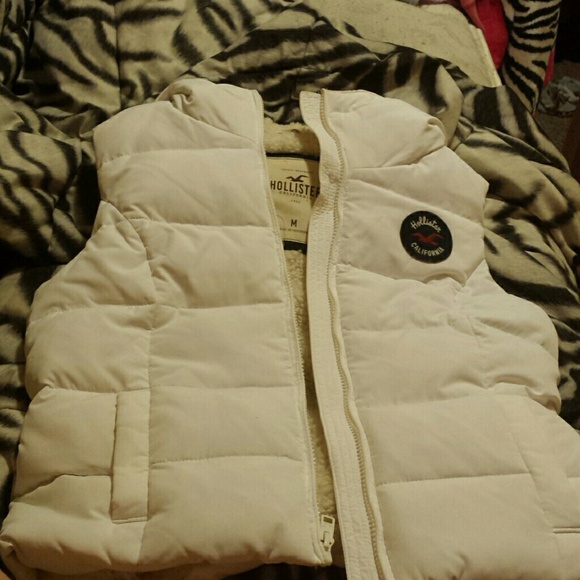 Hollister vest