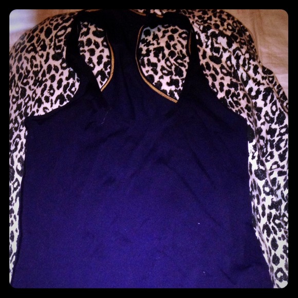 Black lulu top