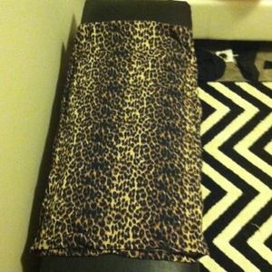 Leopard pencil skirt