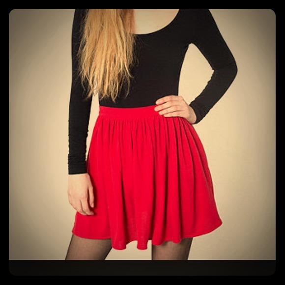 American apparel pique red skirt