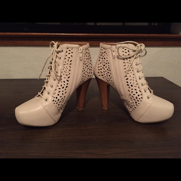 ✨Fall Booties✨ - Picture 2 of 4