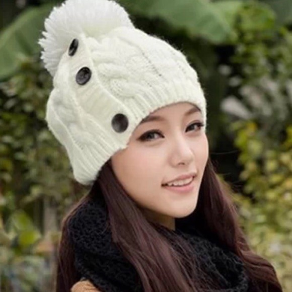 ‼️ONLY ONE‼️  Gray Knit Hat - Picture 2 of 3