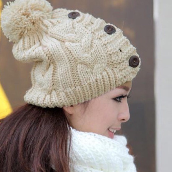 ‼️ONLY ONE‼️  Gray Knit Hat - Picture 3 of 3