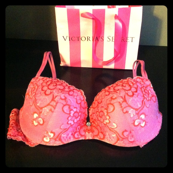 🚫Sold🚫 lot of 4 Victoria Secret Bras 34C