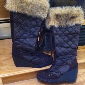 Brown winter boots
