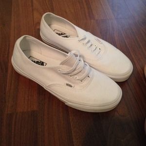 white vans men us 7