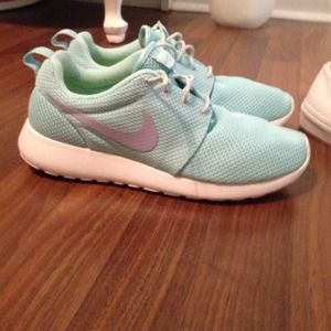 nike roshe run