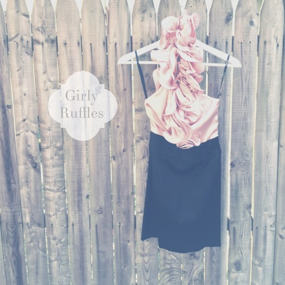 50%OFF BLACK FRIDAY SALE Bebe halter ruffle dress