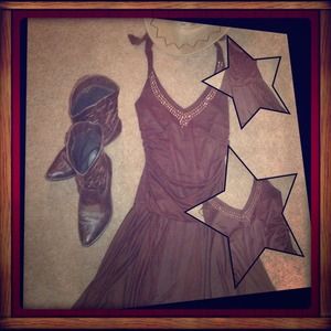 ❗️PR⬇️Beautiful brown dress with gold studs😃