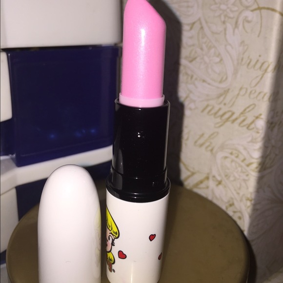 MAC Archie lipstick