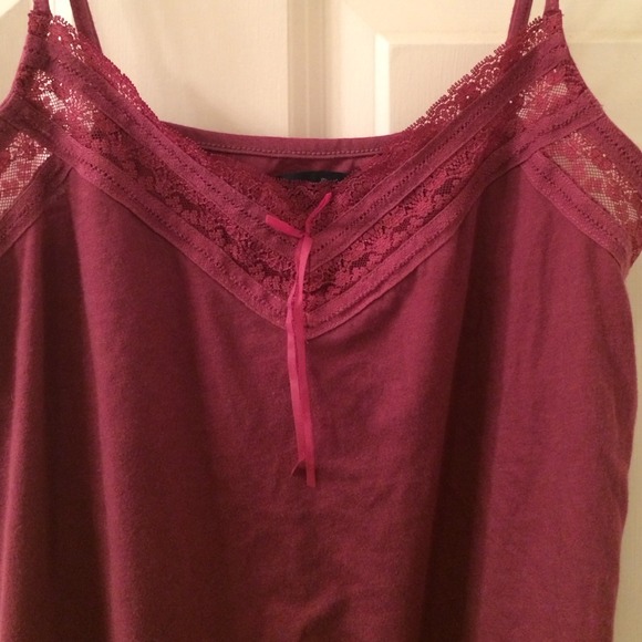 Lace AE tank - Picture 2 of 2
