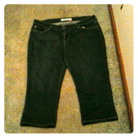 🔥SALE🔥Levi capris