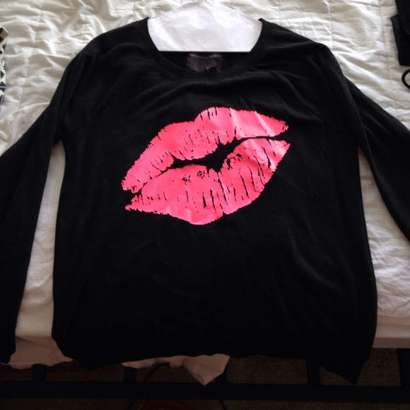 VICTORIA'S SECRET PULLOVER