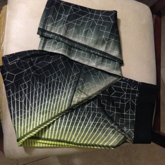 Nike pro leggings