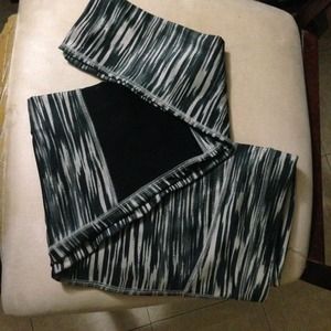 Nike scratch print leggings