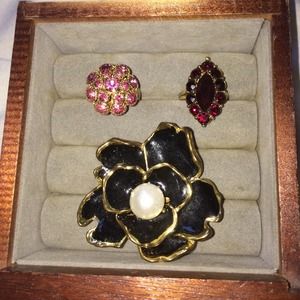 3 gold rings:)Goegeous-barely worn. Size 6 - 6 1/2