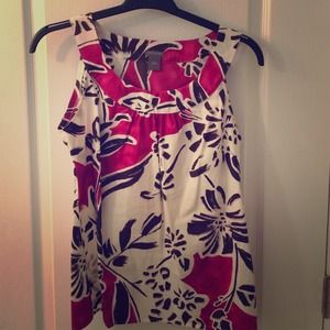 Like new Ann Taylor blouse - Size 6