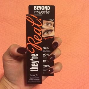 "They're real" benefit mascara