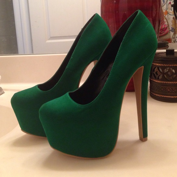 Green suede sky high heels