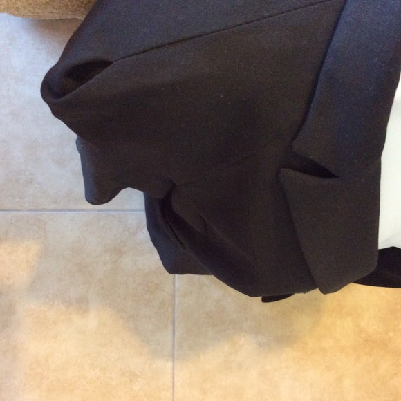 Elle Blazer-Black - Picture 3 of 4