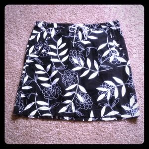 Black/White Floral Skirt