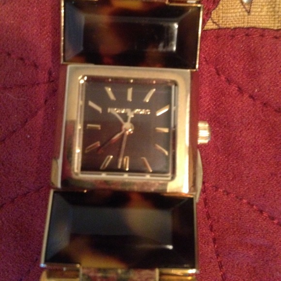 Authentic Michael KORS watch.