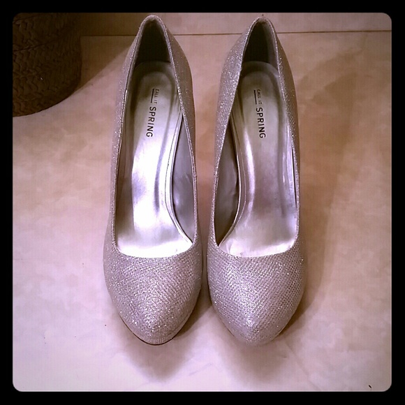 *price reduced*Call it spring heels!
