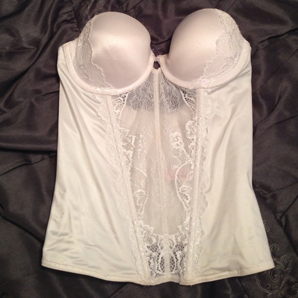 White lace bustier