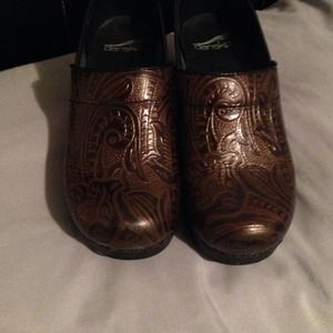 Dansko's size 36