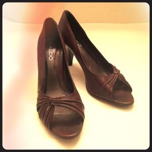 ALDO brown leather peep toe pumps