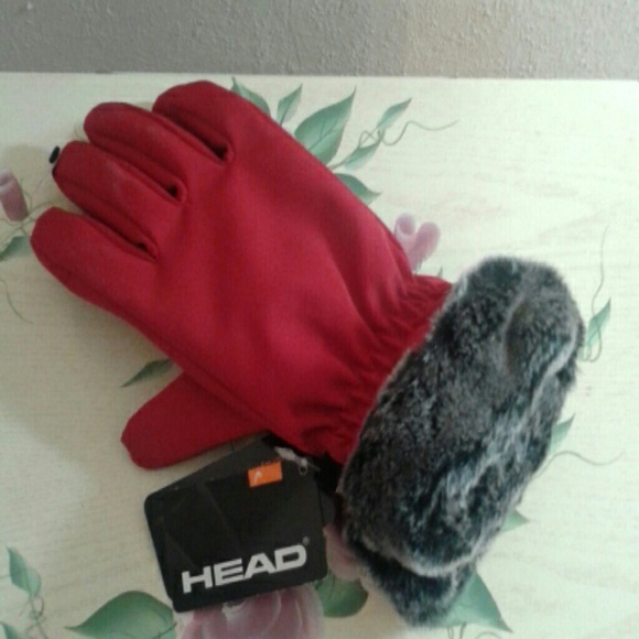 NWT Ladie's Winter Gloves