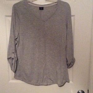 HEATHER GRAY TOP NWOT💙