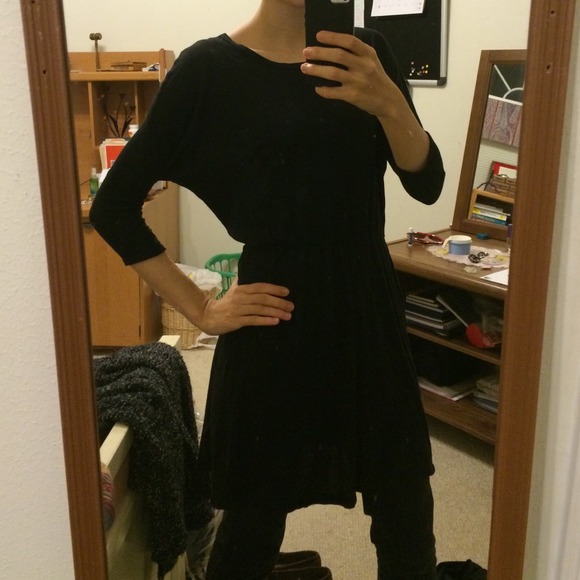 H&M Basic Black Dolman Dress - Picture 3 of 4
