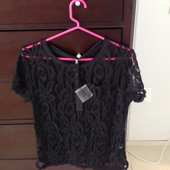 NWT Beautiful lace top