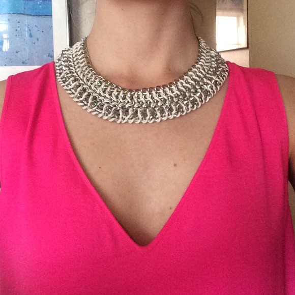 BCBGMaxAzria Jewelry - BCBGMaxAzria statement necklace